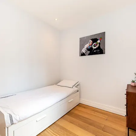 2-Bedroom Victorian Apartment In Kensington London Exterior photo