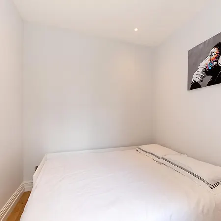 2-Bedroom Victorian Apartment In Kensington London Exterior photo
