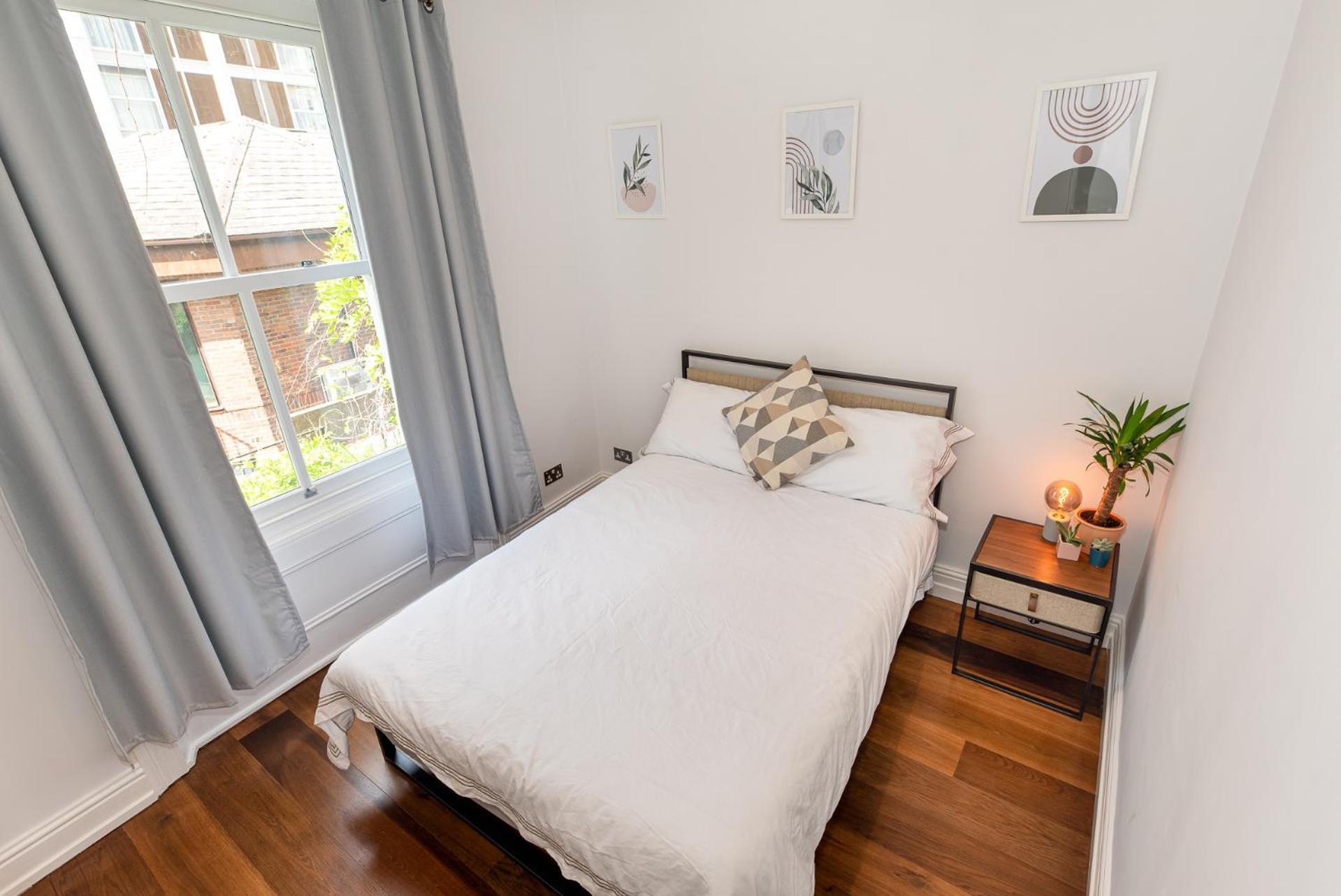 Апартаменты 2-bedroom Victorian In Kensington Лондон