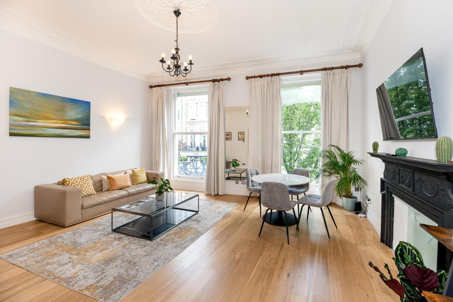 2-bedroom Victorian In Kensington * Лондон